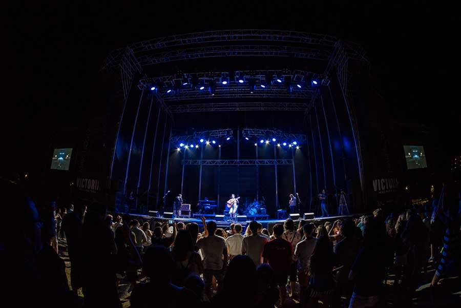 Anni_B_Sweet_Publico