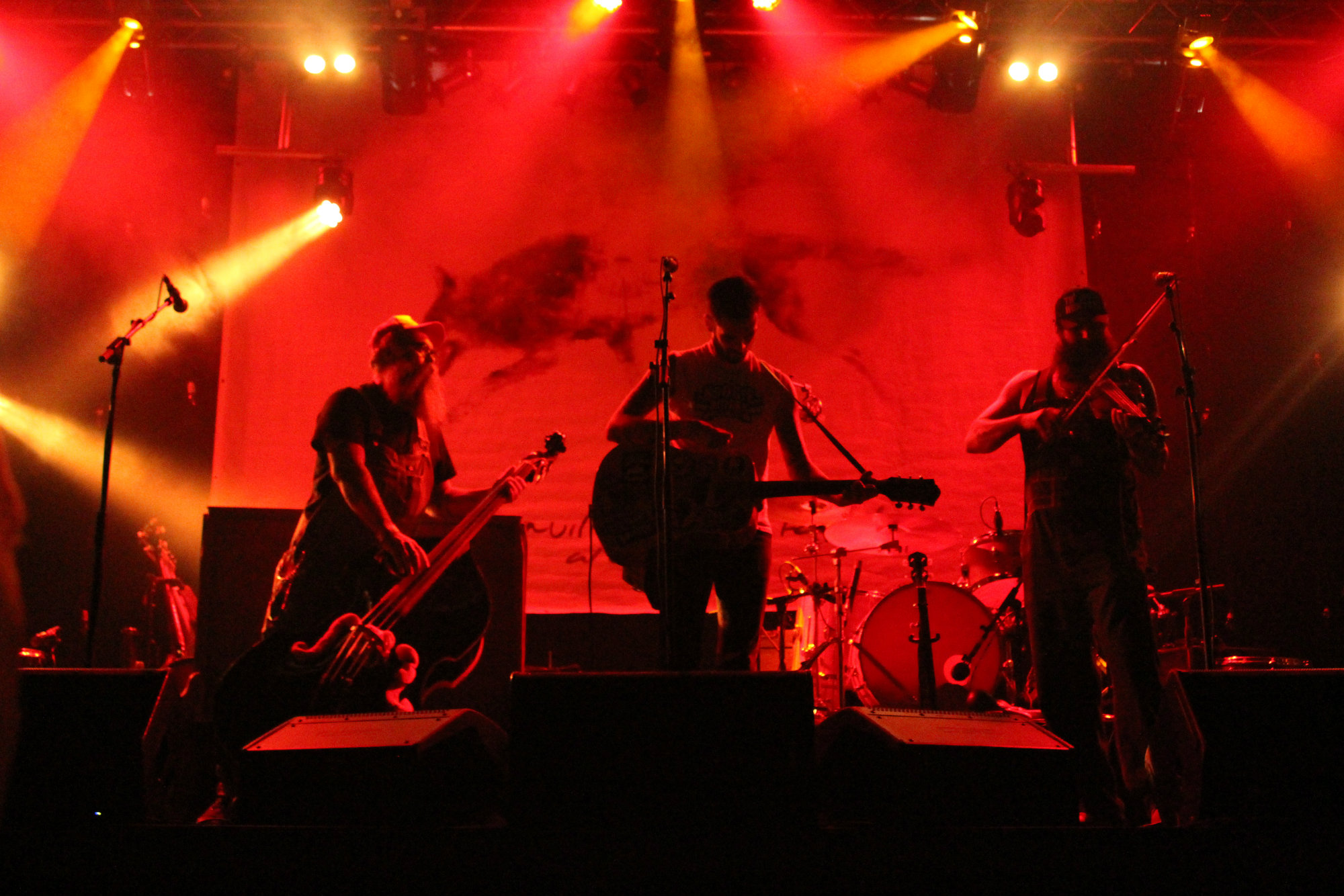 moonshine-wagon-salamandra